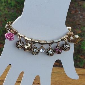 Jingling Women's Stretch Charm Bracelet